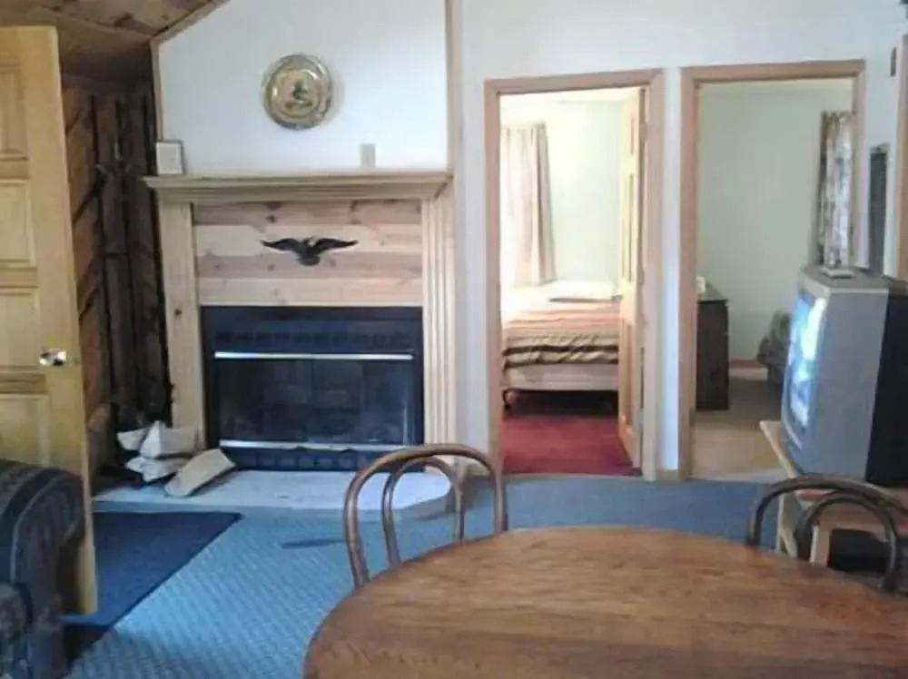 Cold Spring Lodge
