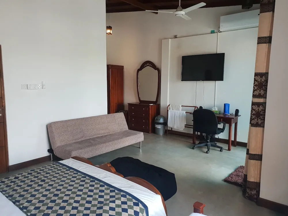 Trellis Apartment