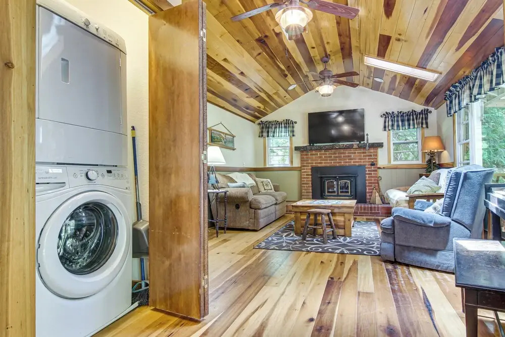20-acre Cabin w/ Pond: 6 Mi to River Arts District