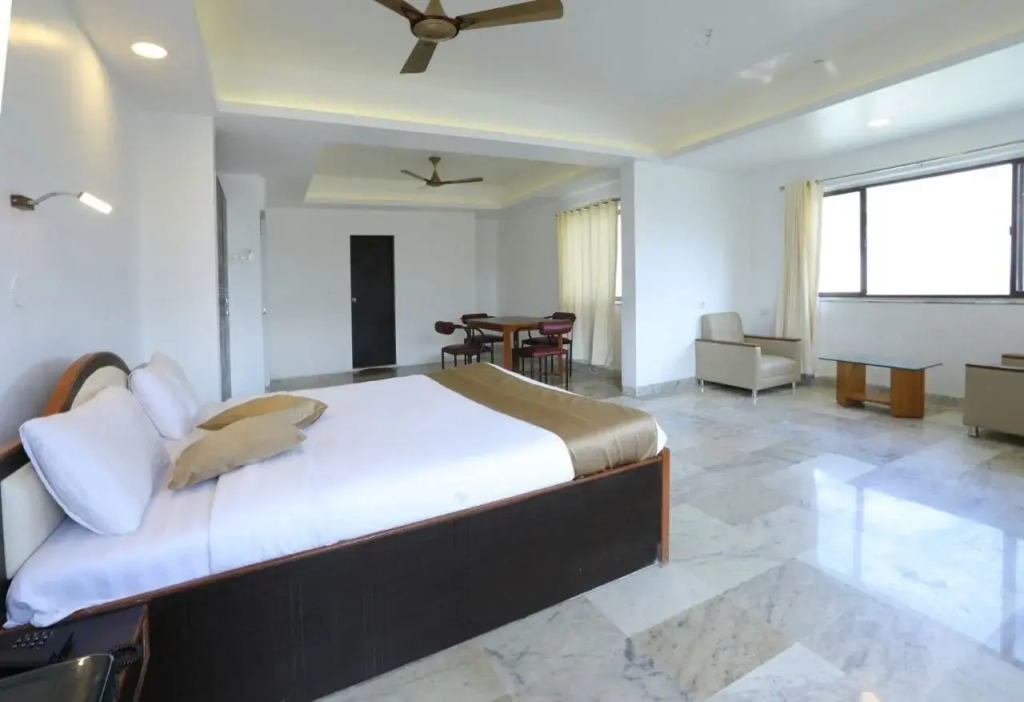 Sunrise Hill Resort