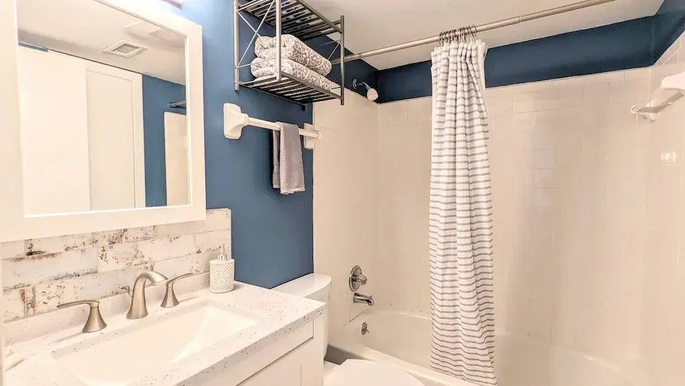 Cool Waves Oceanfront Retreat - St Augustine Beach 2 Pools 5 Hot Tubs! On the Beach