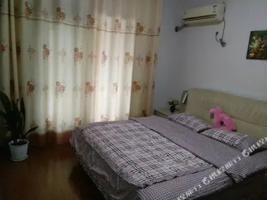Yiyangyang Youth Hotel Changsha yuelushan