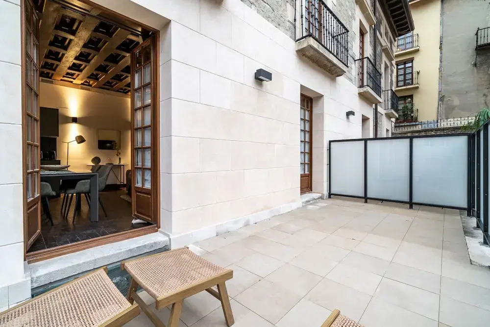 Limehome Vitoria Palacio de los Álava-Velasco