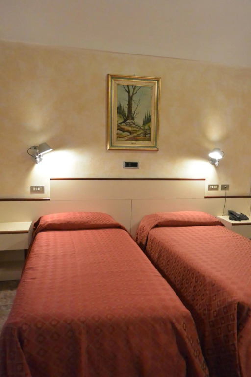 Le Petit Hotel