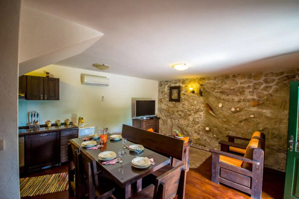 Holiday house Marija - with pool: Duboka, Riviera Dubrovnik
