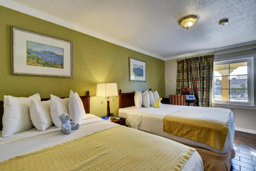 Travelers Inn Williams, CA Modern Renovated Hotel