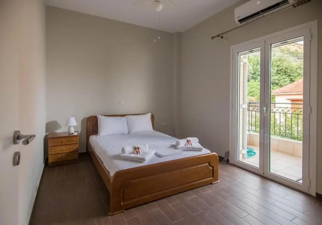 Lovely 3-bedroom Rental Unit With Alluring Views