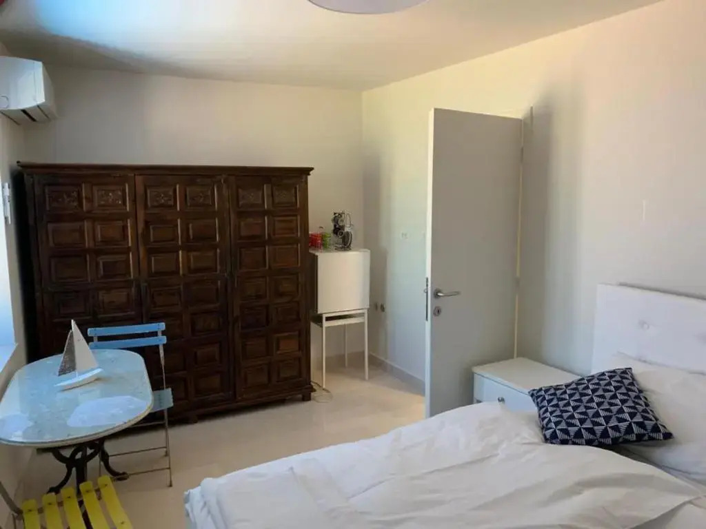 Hvar Old Dalmatian House Junior Suite - Deck 2