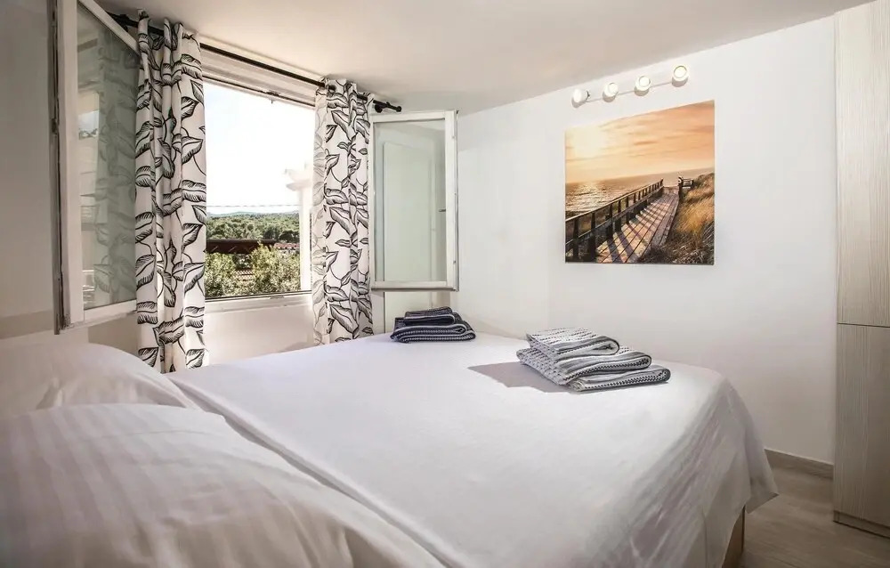 Beautiful Home In Vrboska