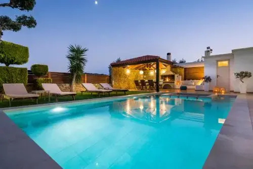 Villa Georgia Heated Pool & Jet-Tub