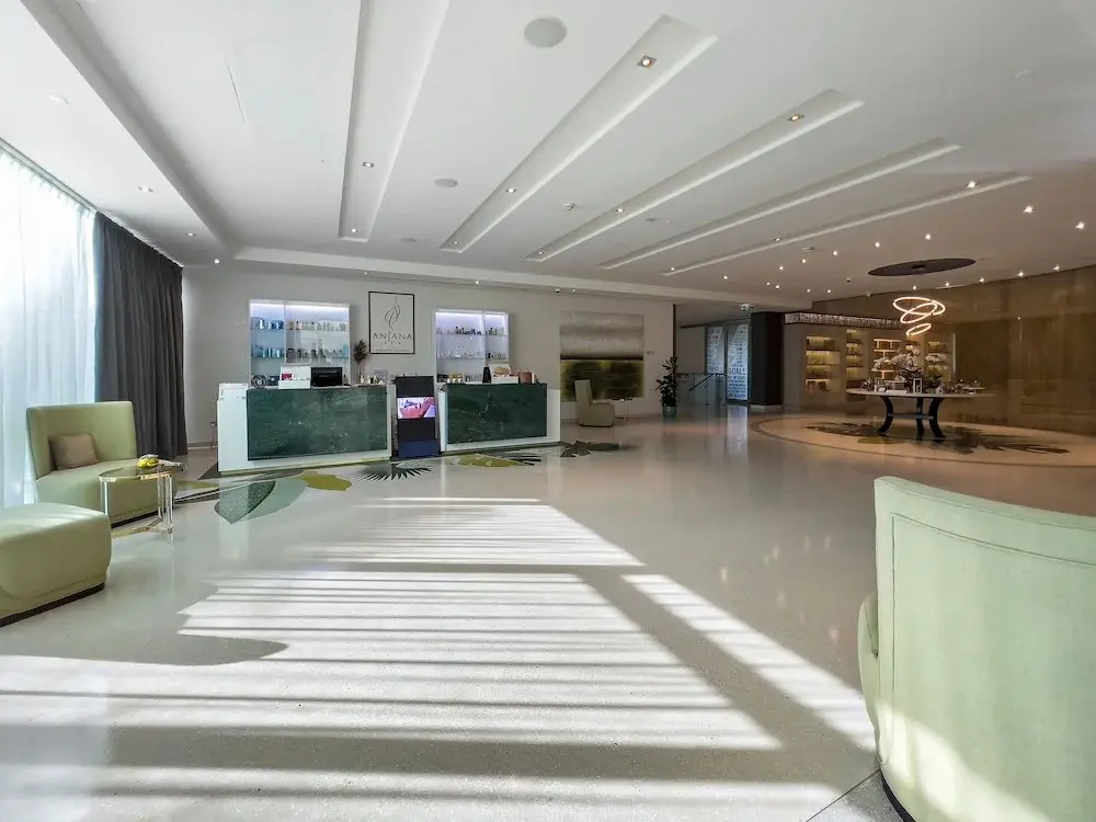 WelHome - Deluxe Apartment With Panoramic Sea Views