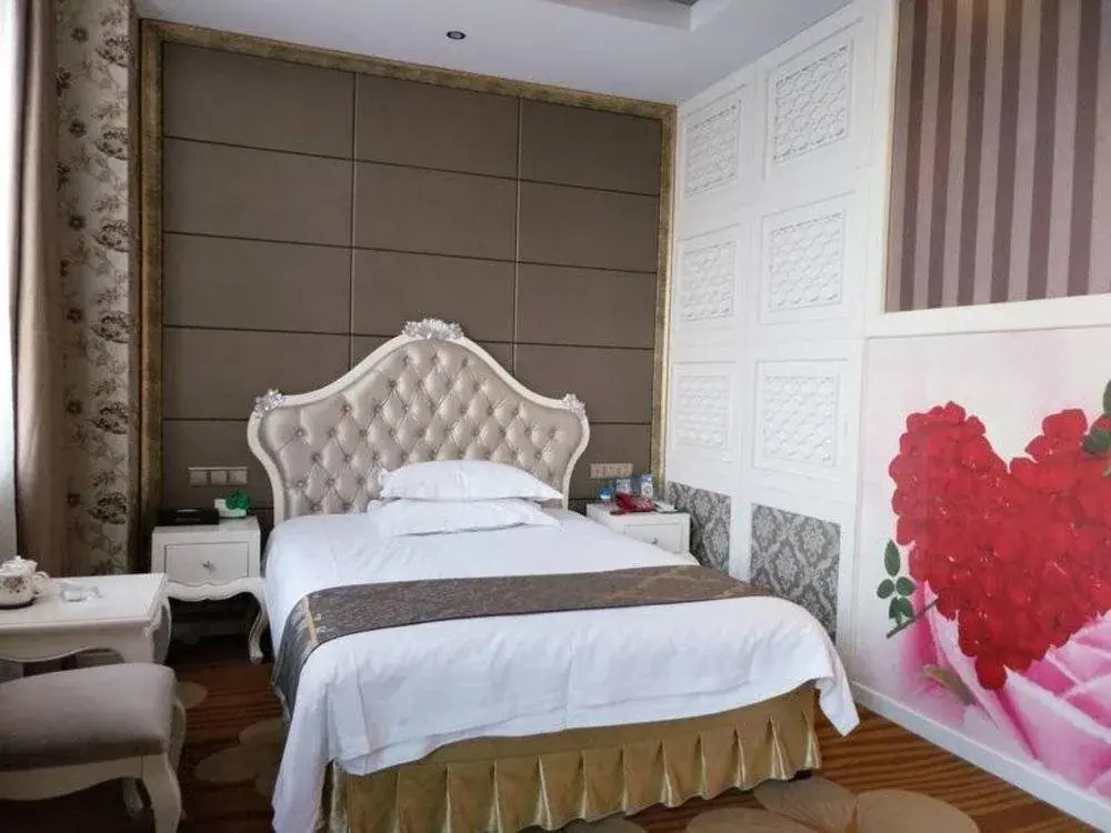 Panda Cub Hotel China West Normal University Branch