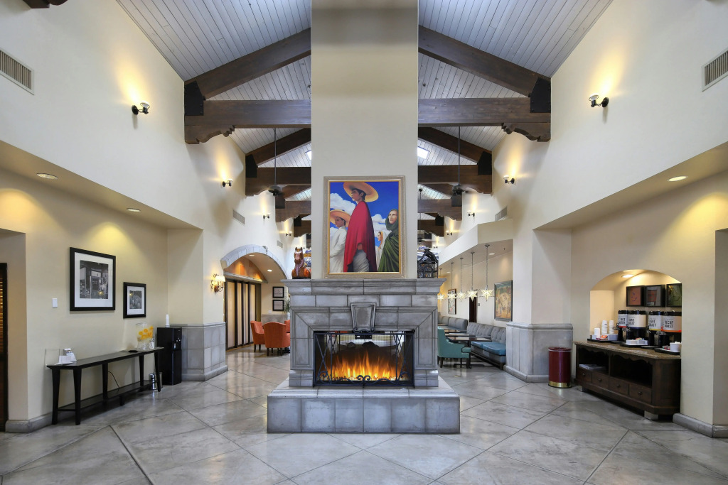Hampton Inn & Suites Tucson Mall