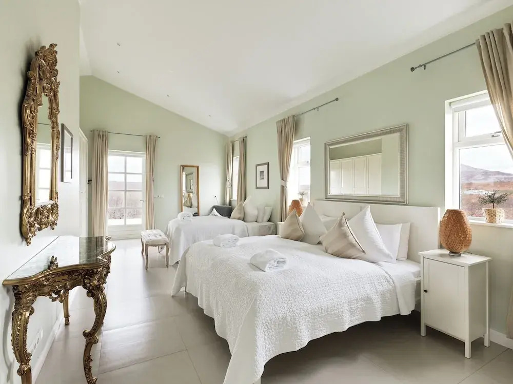 SAGA Circle Villas