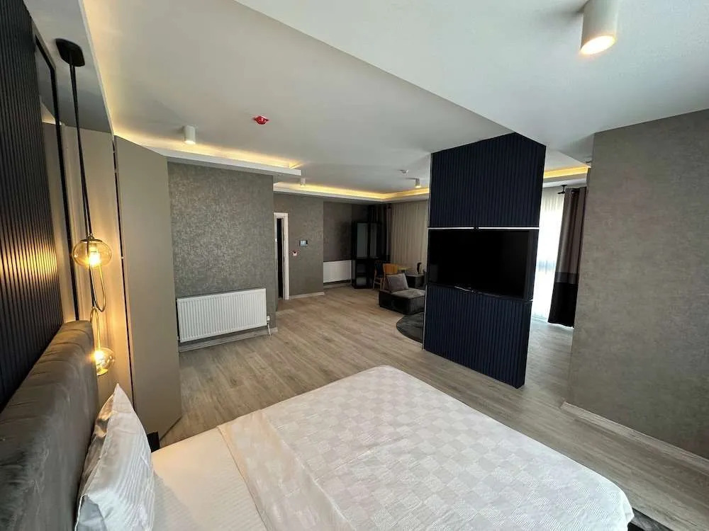Marlen Hotel Bayraklı