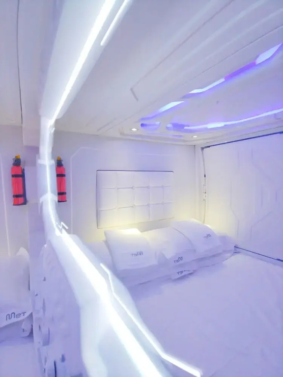 Met A Space Pod At Asoke