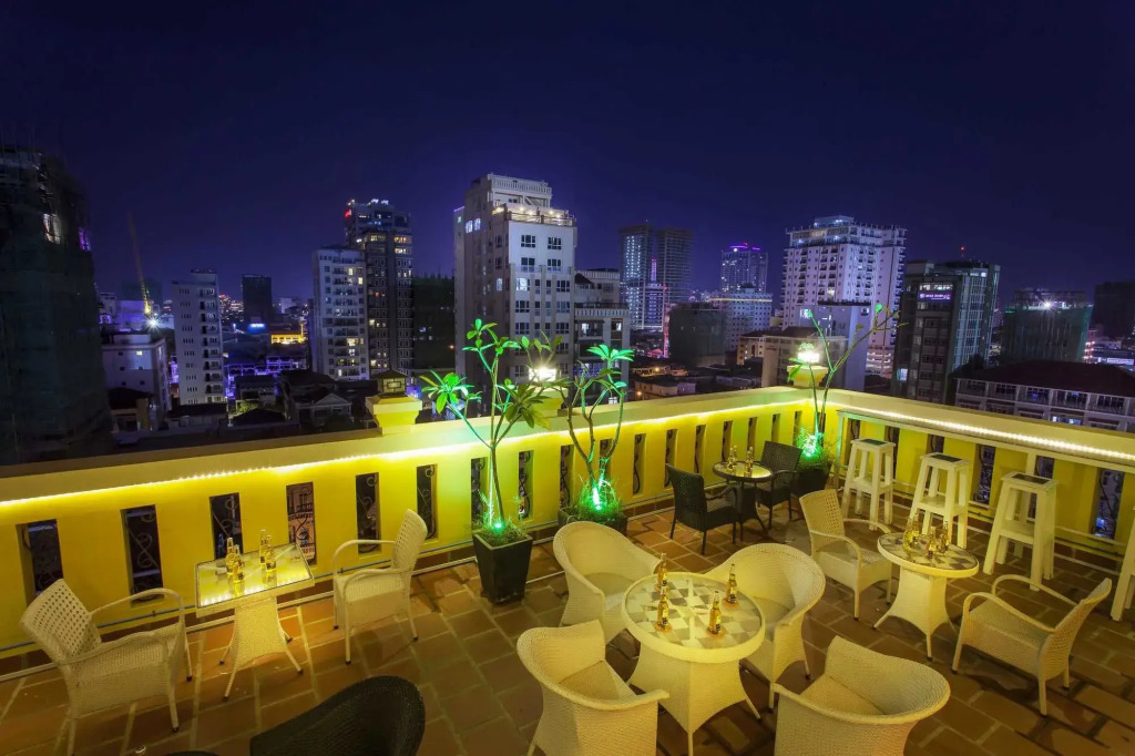 The Mou Hotel
