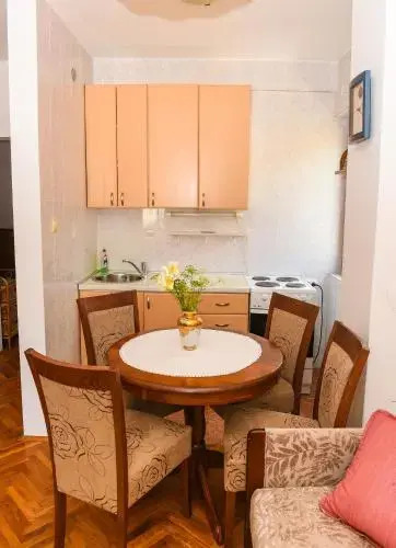 Sol Apartments