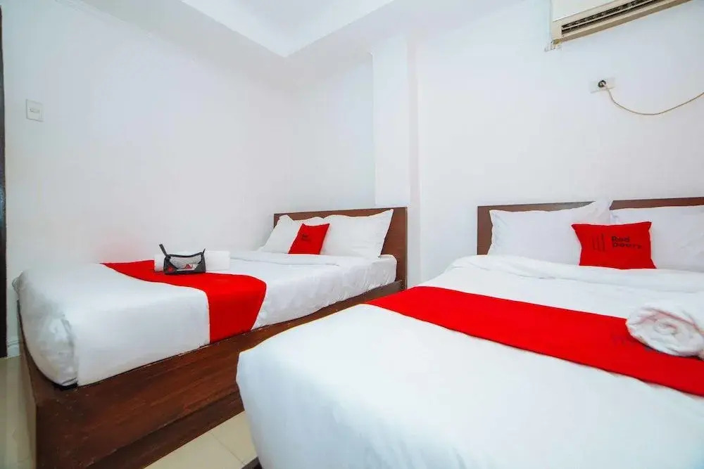 RedDoorz Plus @ Hensonville Angeles City