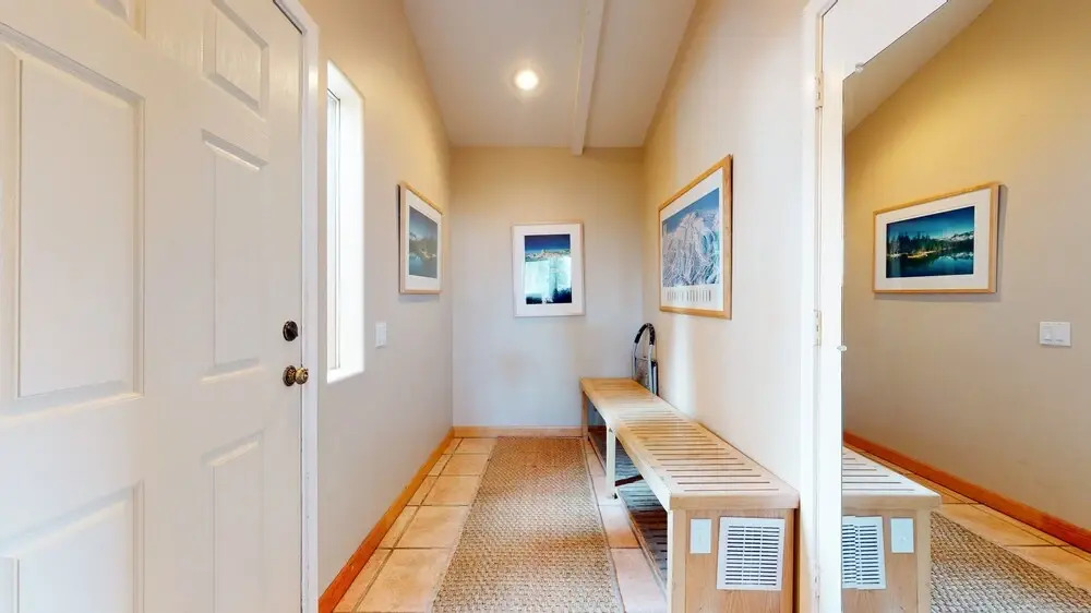 Mammoth West 137 Updated Deluxe Condo, Just A Short Walk to Canyon Lodge by RedAwning
