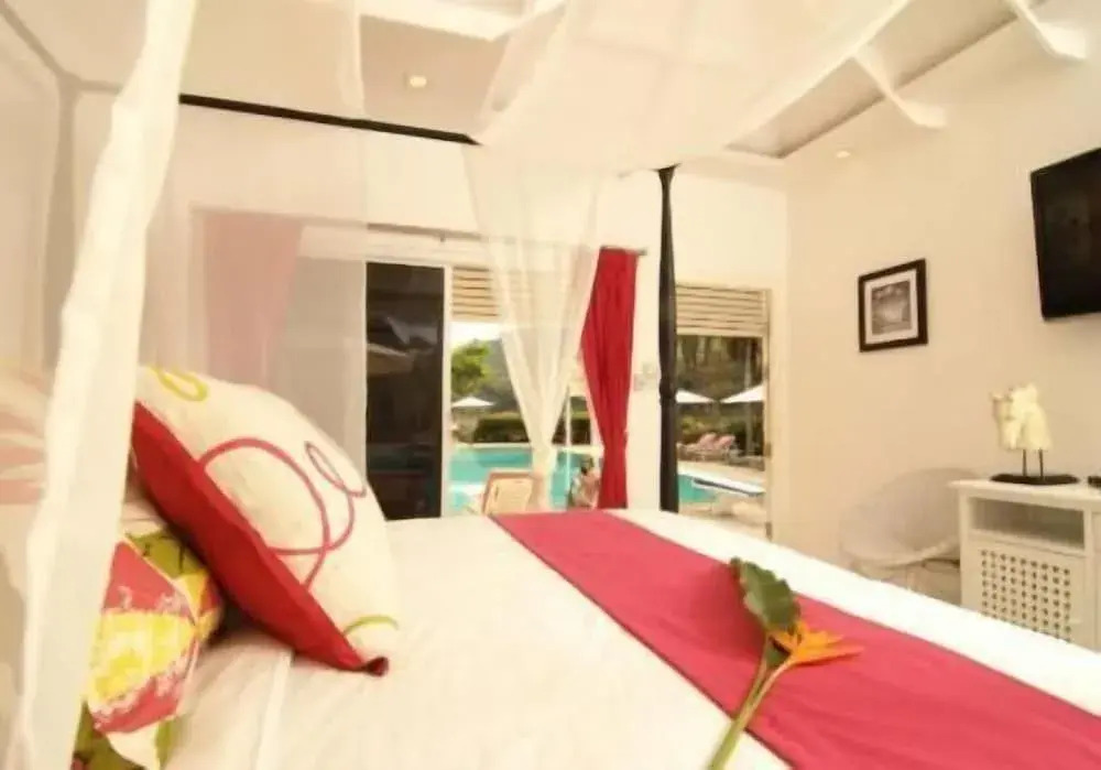 Tamarind Lake Villa