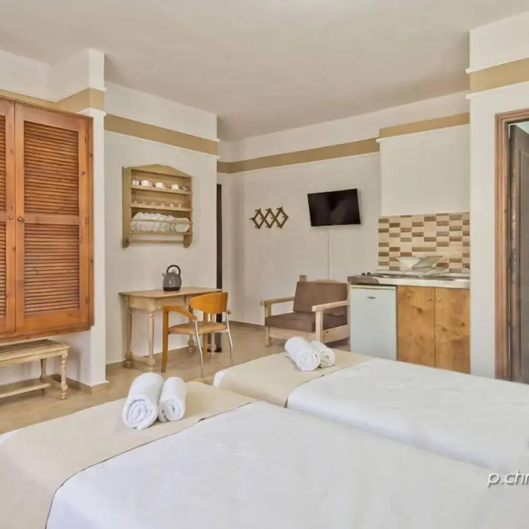 Philoxenia Apartments