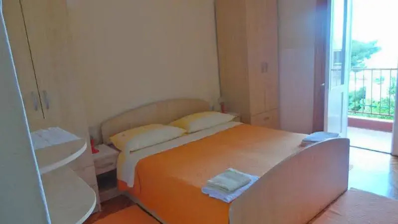 Pension Vice