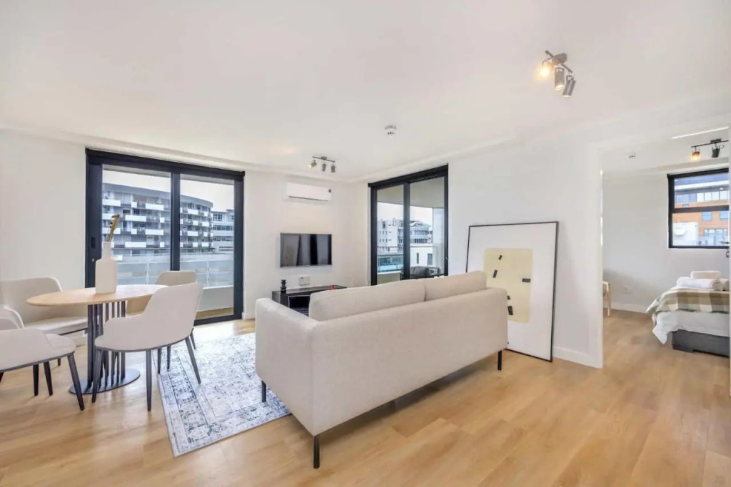 Newlands Peak Apartments