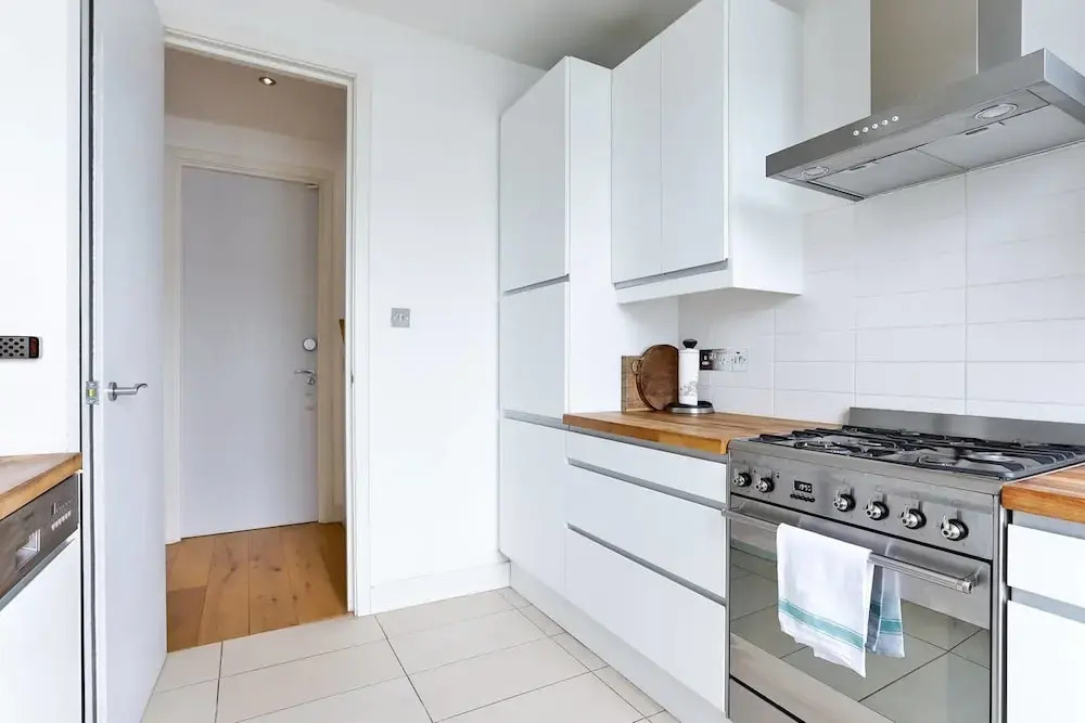 3BR Duplex + Balcony!