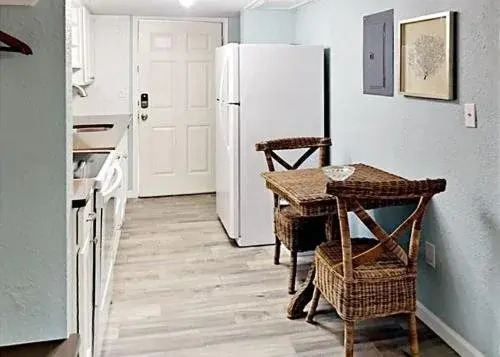 Sea Breeze Suites