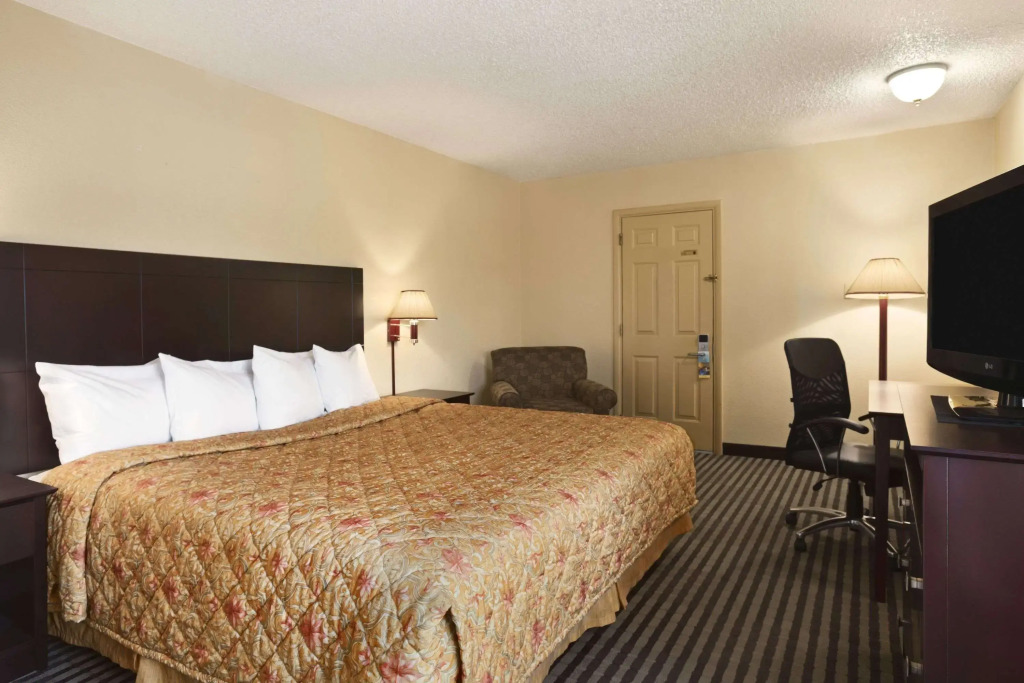 Days Inn by Wyndham Champaign/Urbana