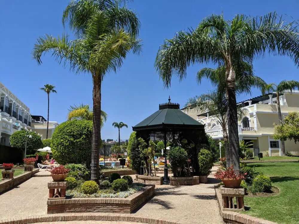Spacious Neuva Andalucia 2 bed Apt