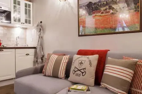 Apartment Simon Le Franc