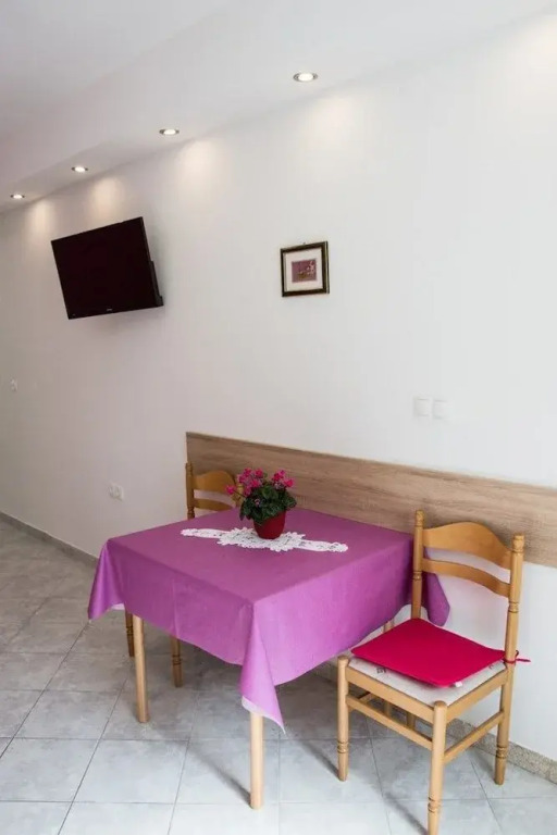 Apartments Valentić 1304