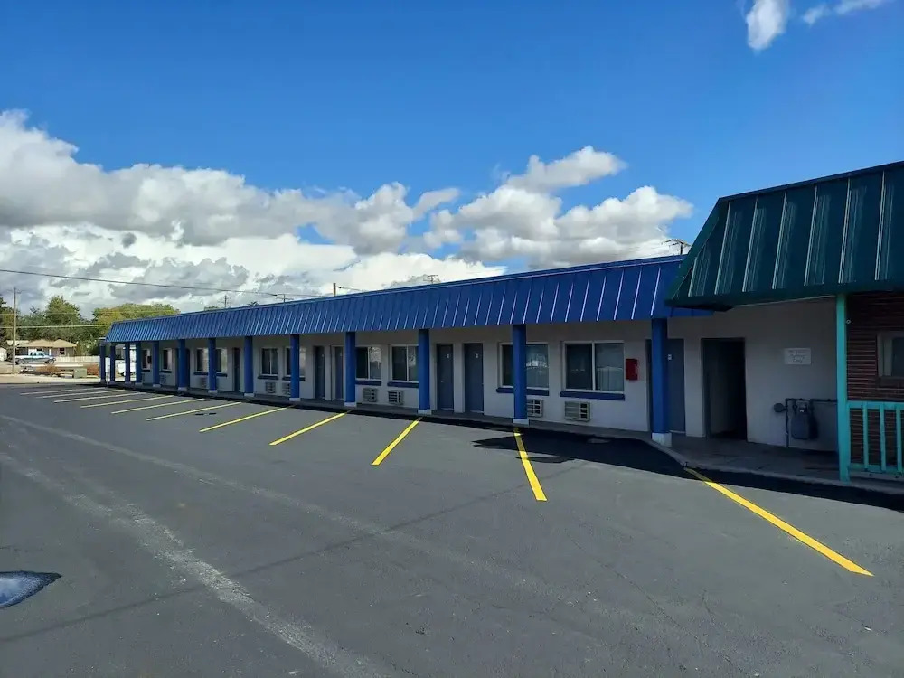 Vernal Inn