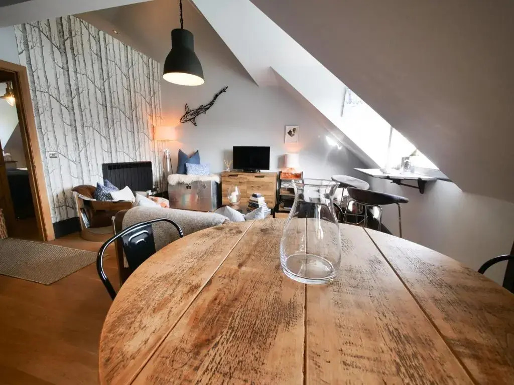Padstow Escapes - Pajar Luxury Penthouse Apartment