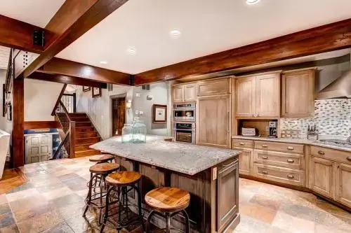 Boulder Ridge Retreat