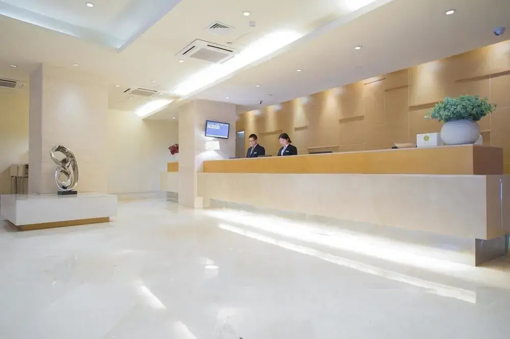 HanTing Hotel (Chongqing Liziba Niujiaotuo Subway Station)