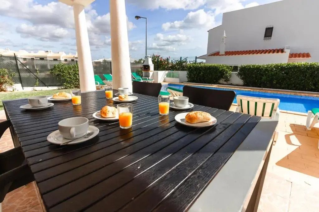 Villa 300m from Beach - By Algarkasa
