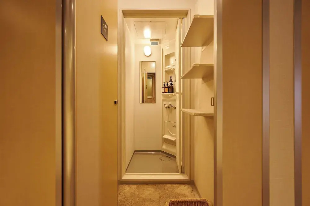 CAPSULE HOTEL CONTINUE NijojoKita