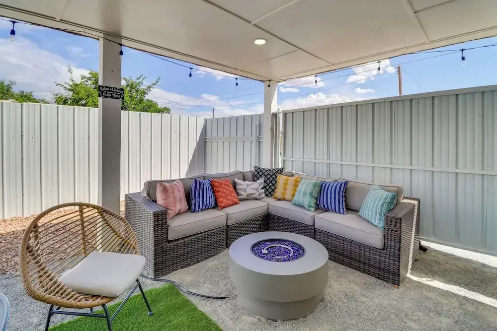 Albuquerque Retreat w/ Hot Tub - Central Location!