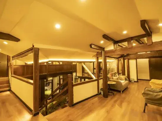 Wuhuashizhilv Hostel
