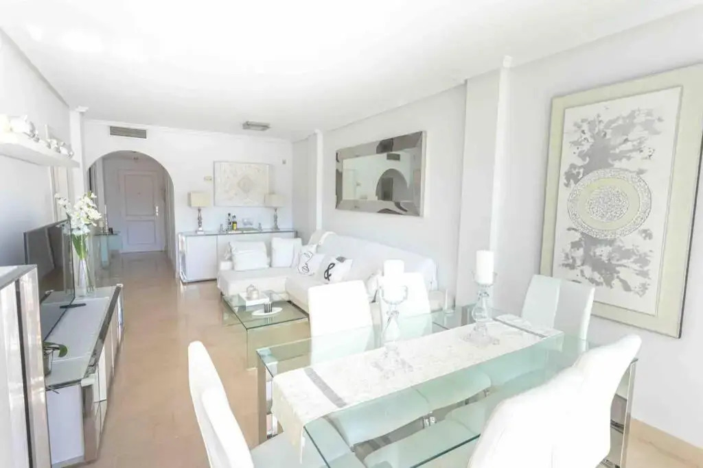 Brigth Apartment/2BED/2BATH/100m beach/Sea Views