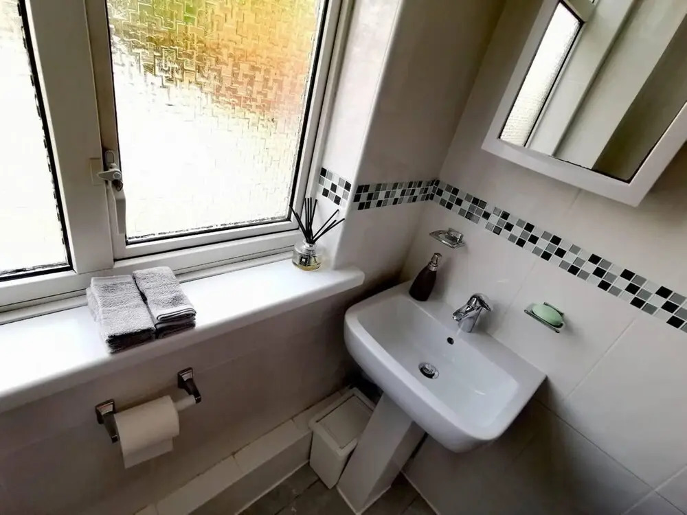 Stylish Luton Apartment With Wi-fi & Free Parking