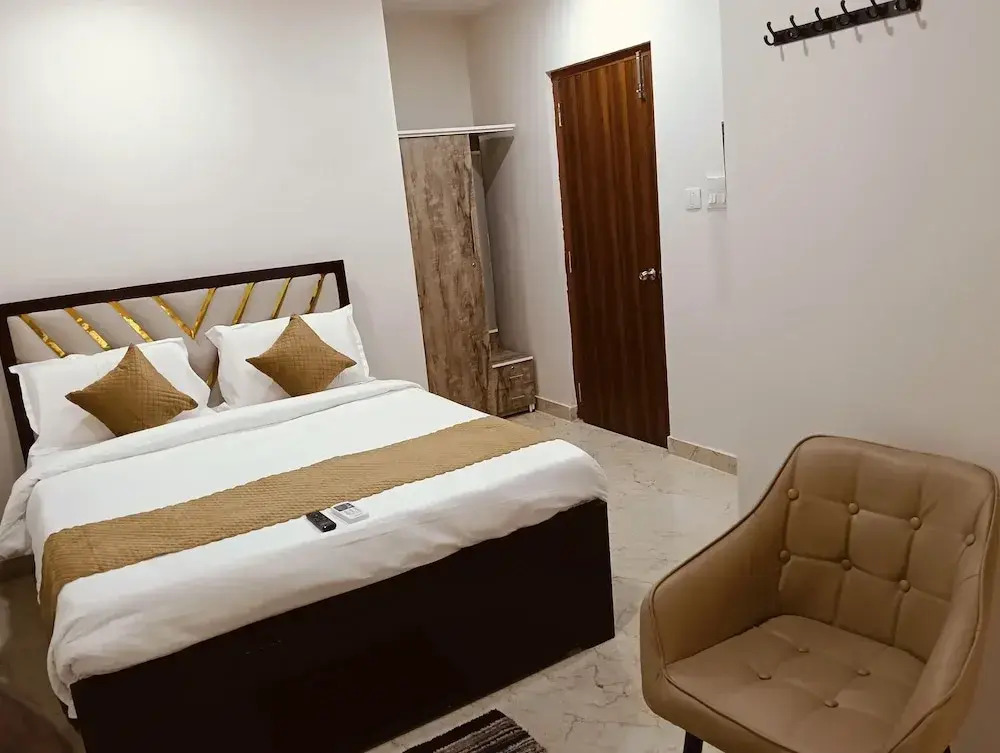 Vaaraahi Hotels