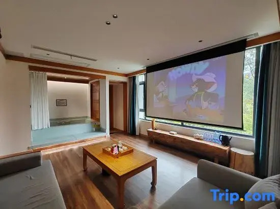 Mount Qingcheng Liuhe · Bisu Wenquan Homestay