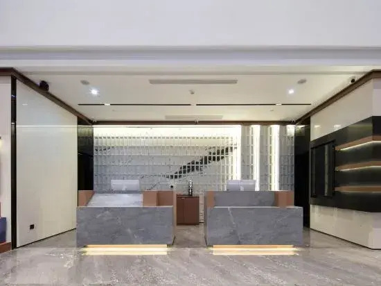 Hangzhou GongShu Asian Games Park Atour Hotel