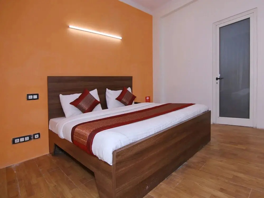 Alarians Stay By OYO Rooms