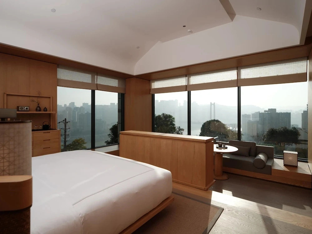 yeelen resort