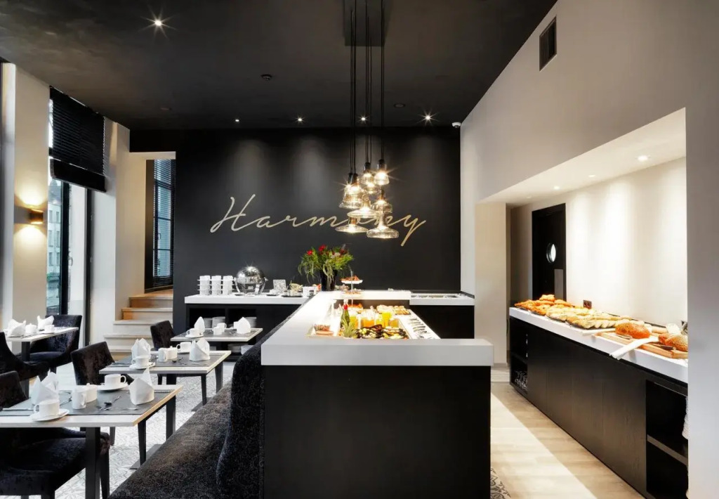 Hotel Harmony